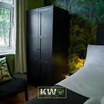 London K W Hotel